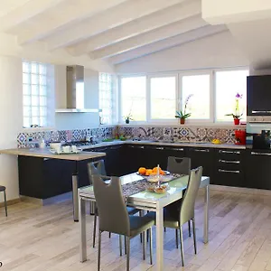  Holiday home Cecilia Italy